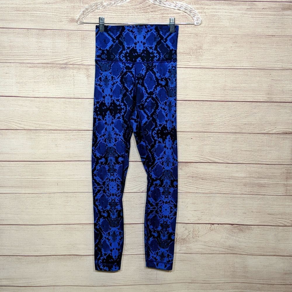 Lululemon wunder under animal print tights leggings size 2